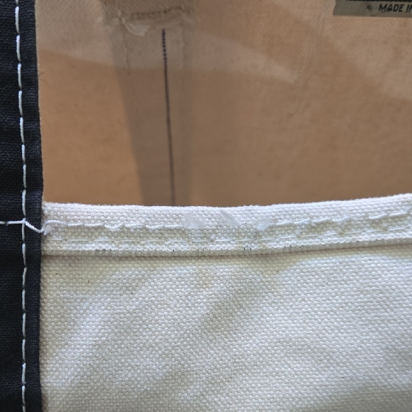 L.L.Bean Boat & Tote – Medium – Made in USA 🇺🇸🛶 - Picture 3 of 10